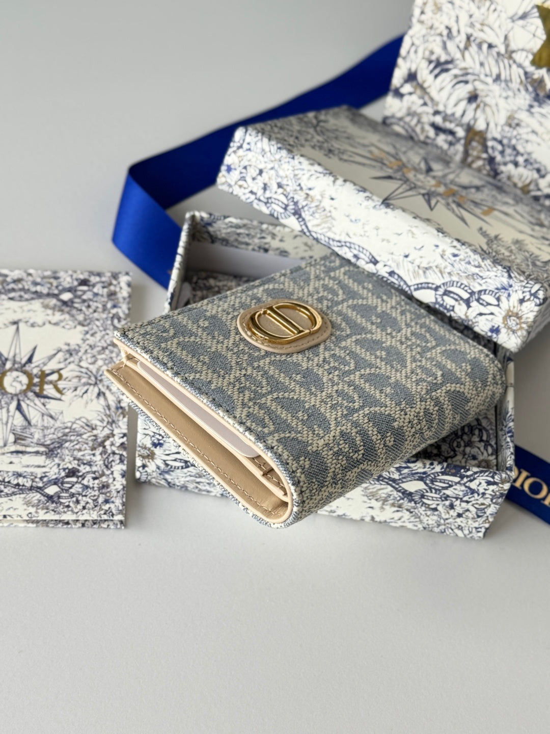 Chanel Dior 25S 30 Montaigne Dahlia Wallet 11 in Light Blue Dior Oblique Jacquard